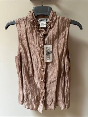 Carlisle Sleeveless Crinkled Button-Front Top